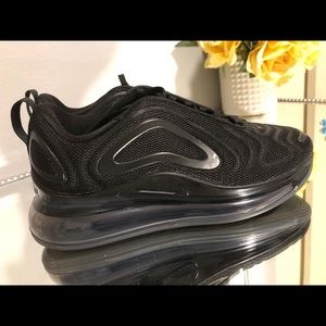Nike Air Max 720
